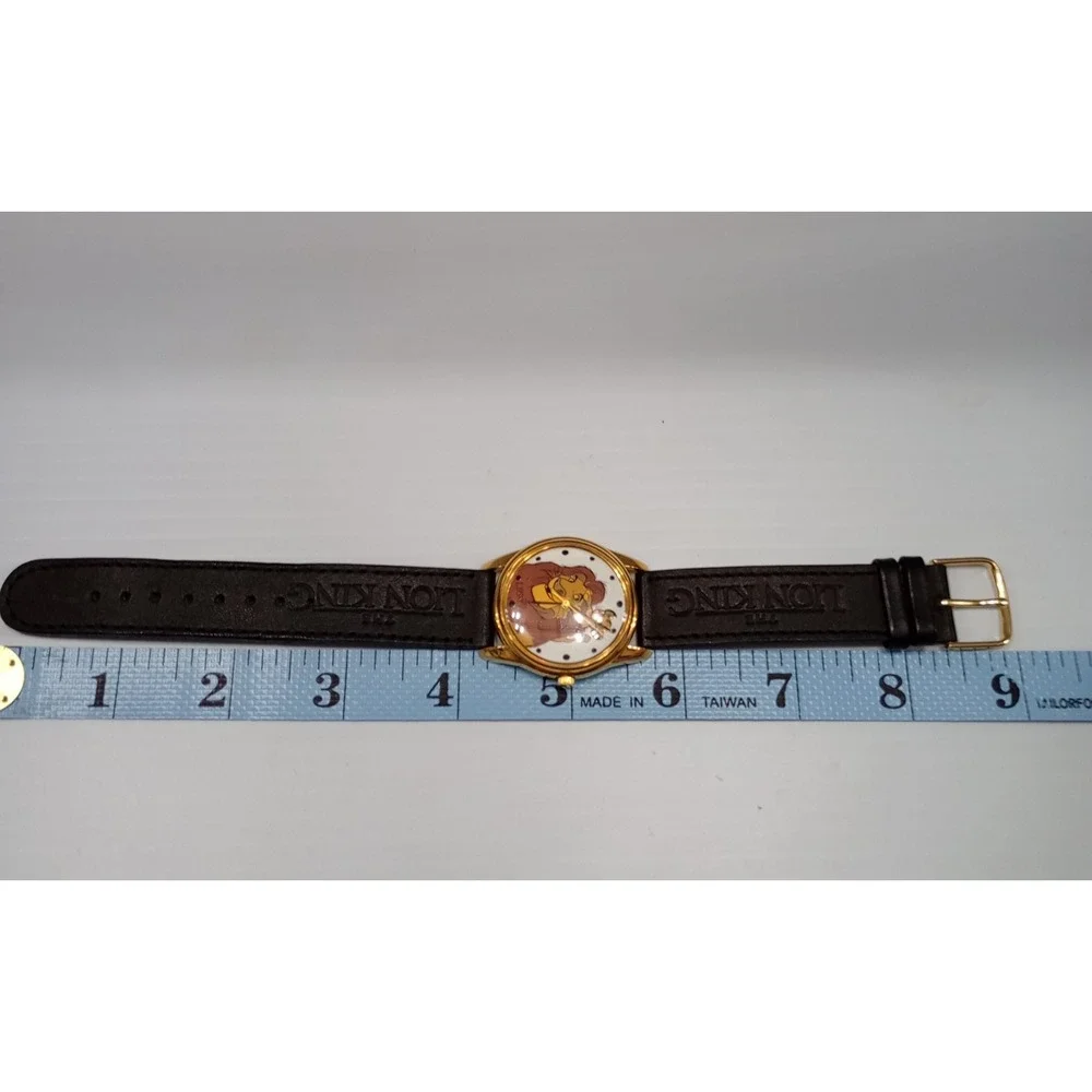VTG Disney Timex The Lion King Watch Simba 90's Gold tone Black  New Battery‎